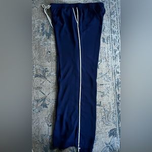 Amazing, versatile pants! Dress up or dress down!